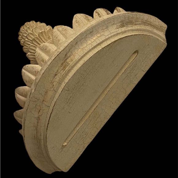 🌸 WALL ACCENT SHELF/DECOR - Picture 2 of 8